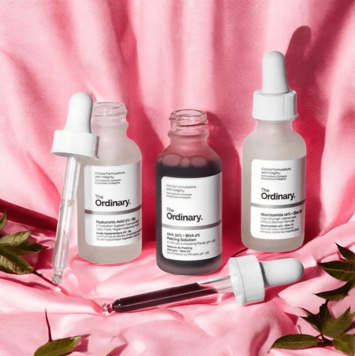 ADIOS A LAS INPERFECCIONES CON EL DUO THE ORDINARY - ART&VIBE